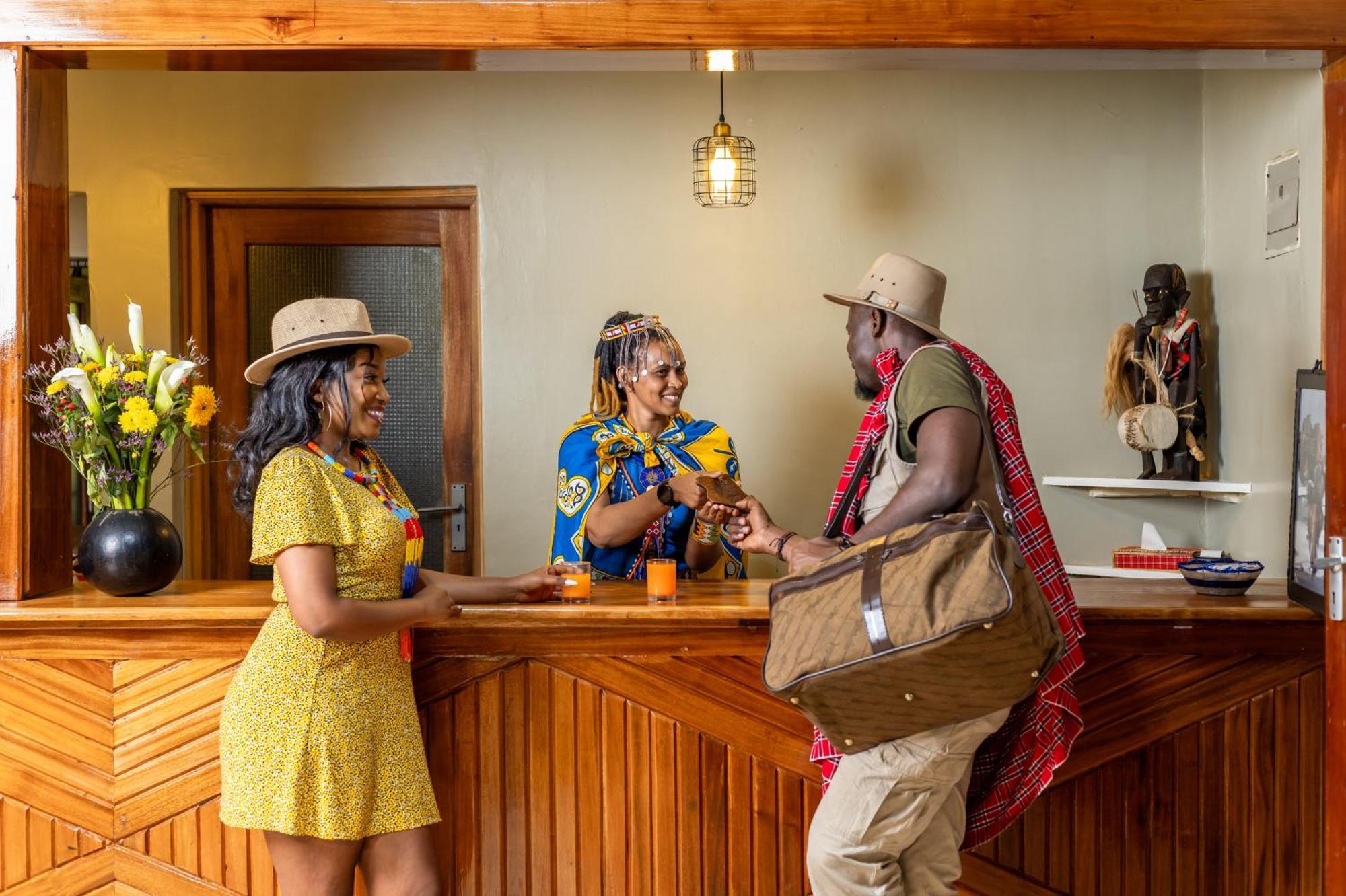 Sentrim Mara Lodge Ololaimutiek Esterno foto